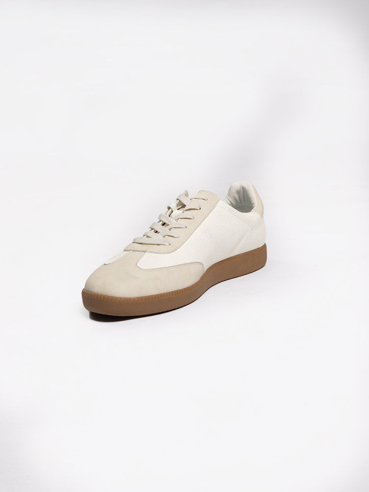 STREETSTRIDE SNEAKER