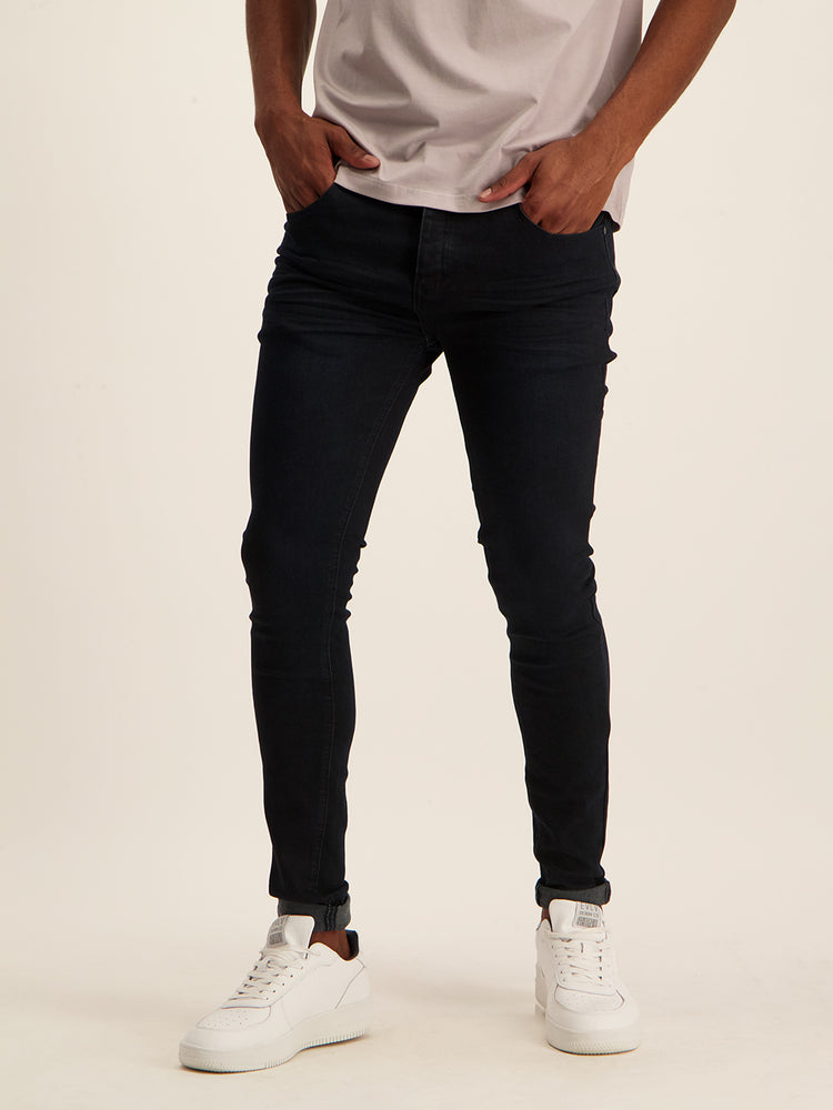 
            
                Load image into Gallery viewer, CREEK CORE SUPER SKINNY JEAN
            
        