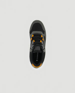 Chuncky Sneaker.Orange Accents.