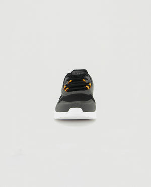 Chuncky Sneaker.Orange Accents.