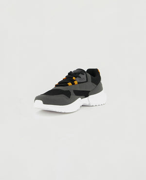 Chuncky Sneaker.Orange Accents.