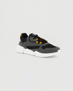 Chuncky Sneaker.Orange Accents.