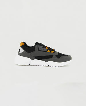 Chuncky Sneaker.Orange Accents.
