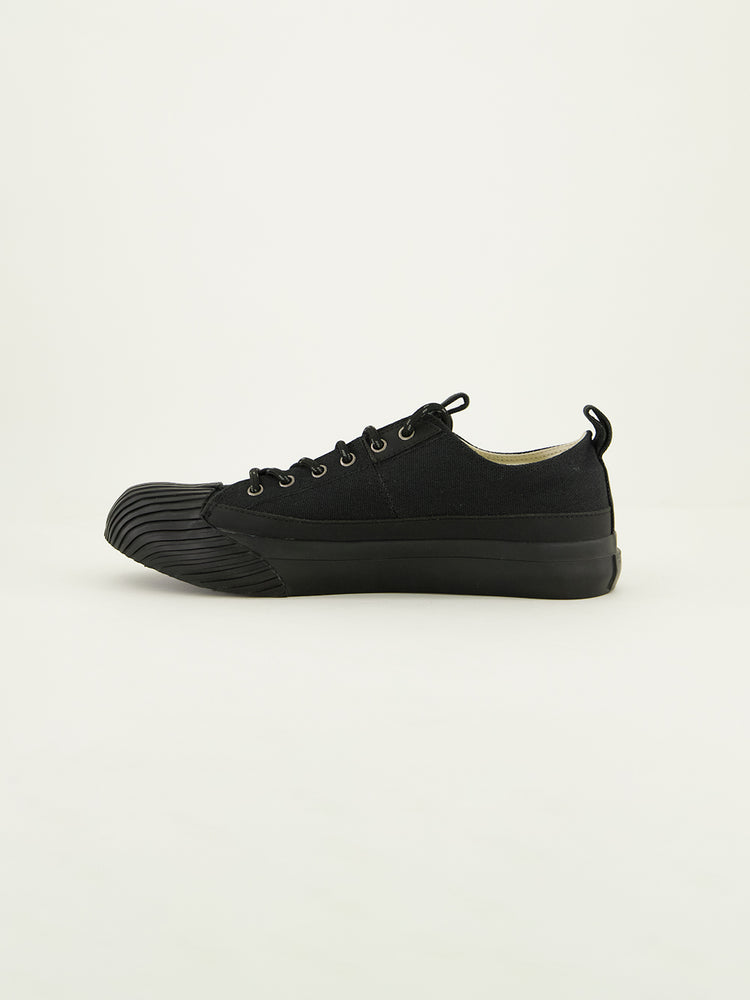 Canvas Low Top Sneaker