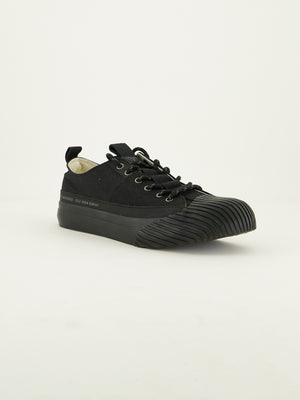 Canvas Low Top Sneaker