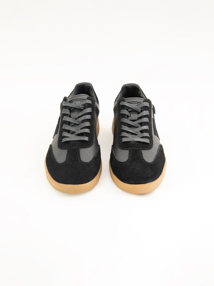 STREETSTRIDE SNEAKER