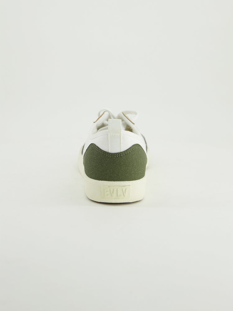 Canvas Sneaker.