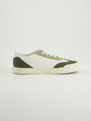 Canvas Sneaker.